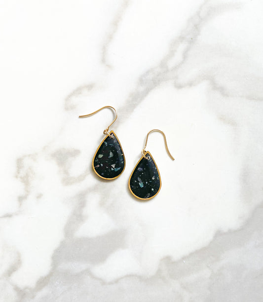 Black Teardrop Shell Dangles